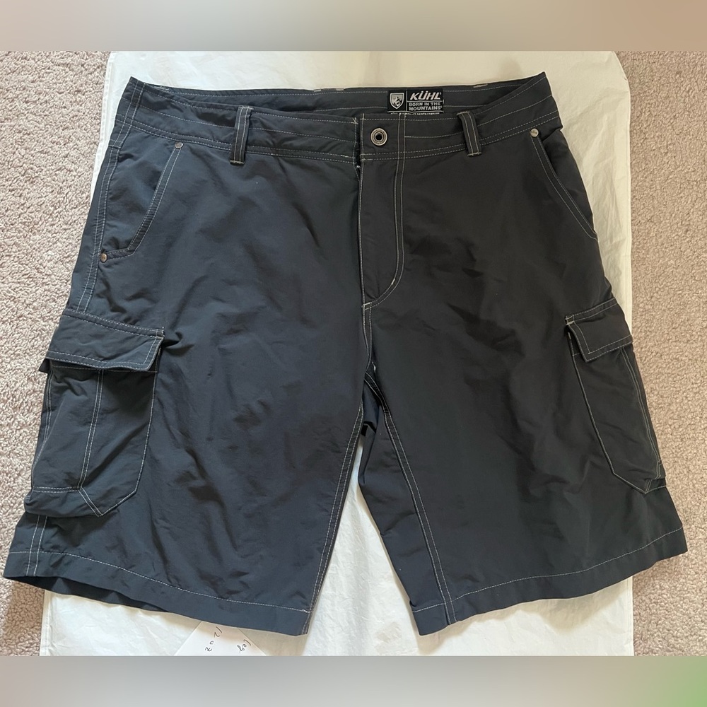 KÜHL Kuhl Shorts Mens 36” Gray Renegade Chino Nylon Stretch Outdoor Hiking